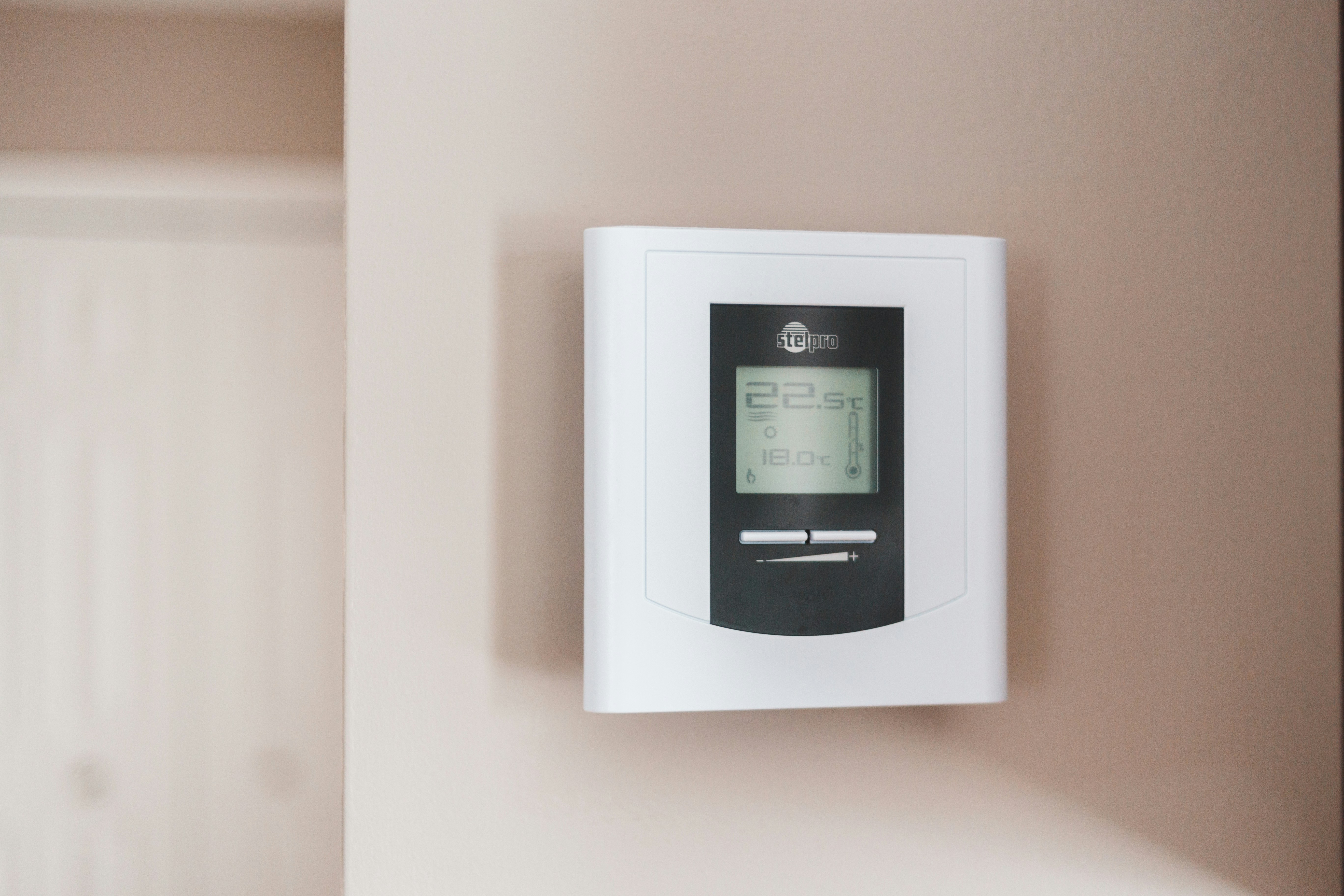 Programmable Thermostat Installation: A Simple and Effective Method to Save Energy
